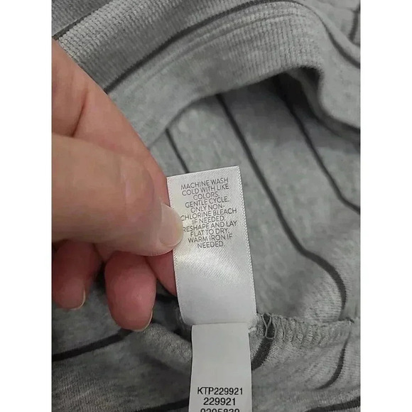 J. Jill Tunic Shirt Women's Size Small Grey Stripes V Neck Pockets Soft Waffle - Picture 7 of 7